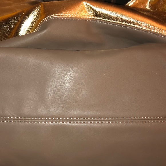 Handbag - Picture 4 of 8